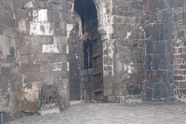 Daulatabad Fort – Complete Visitor Guide 2026 (Local Aurangabad Tips)