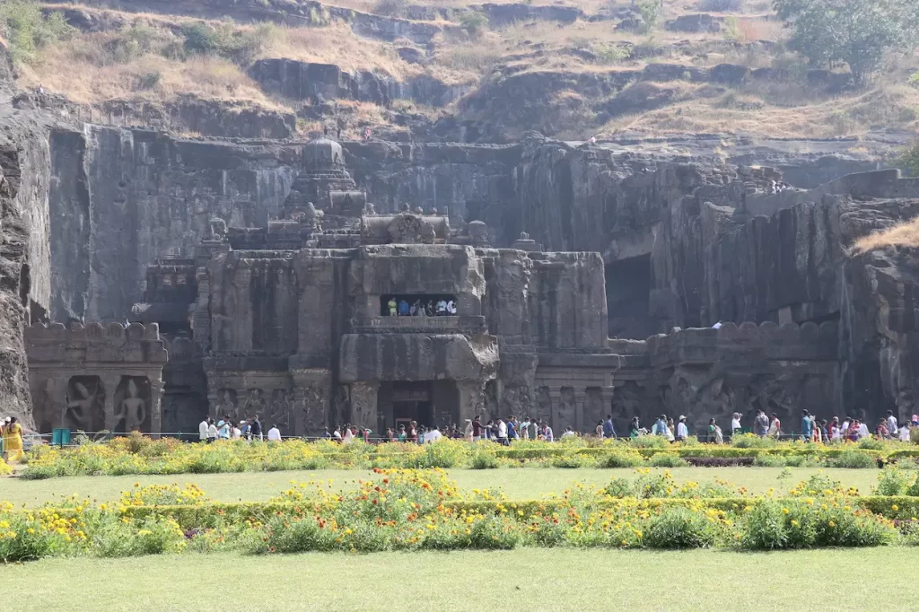 mistakes to avoid when visiting Ajanta Caves
